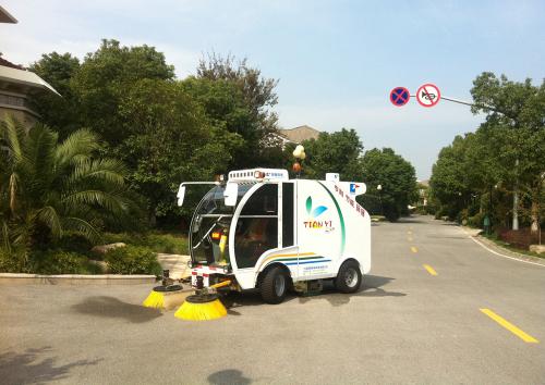 青島電動(dòng)掃地車廠家 青島電動(dòng)掃地車廠家